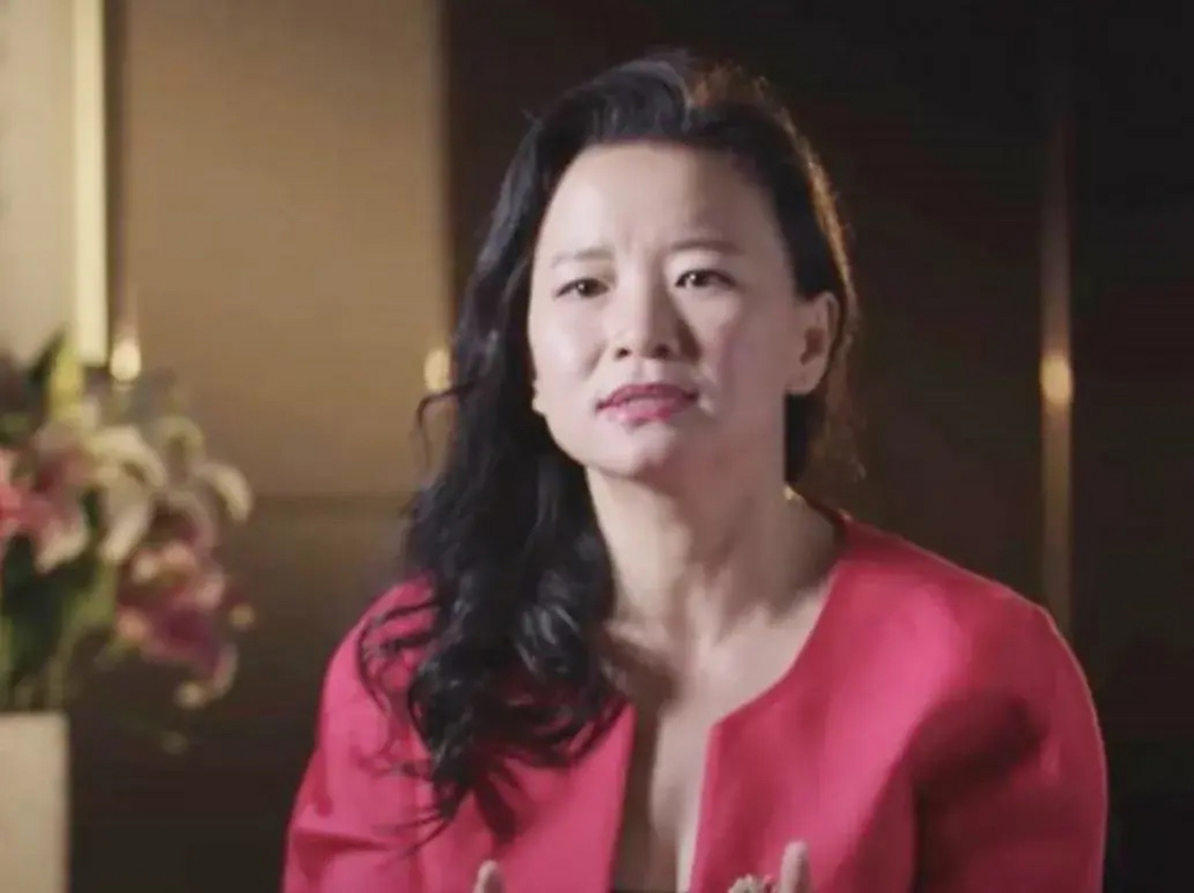 2020年的一天,央视著名主持人成蕾,像往常一样在访谈节目中闲聊,可就