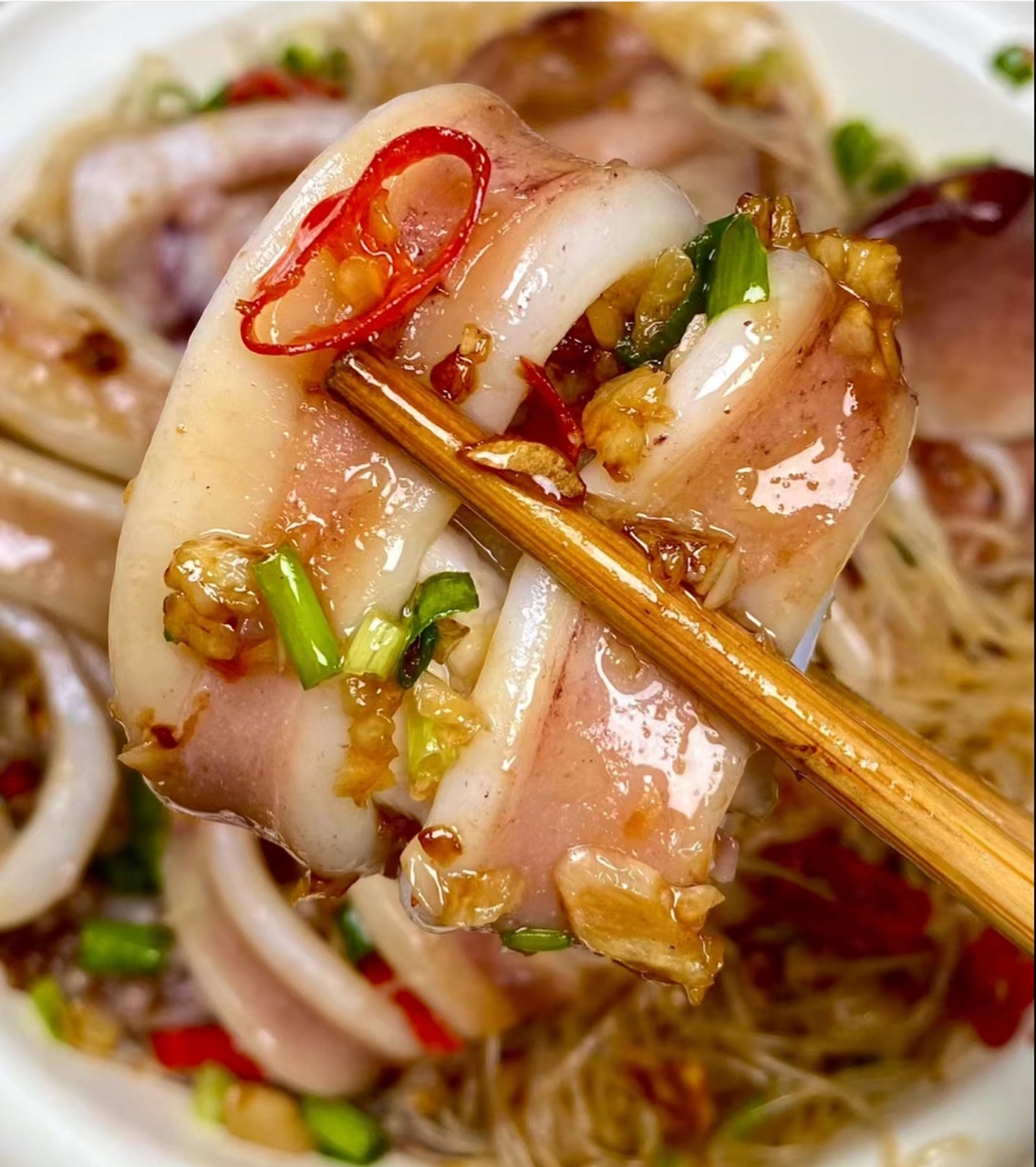 蒜蓉粉丝鱿鱼,吃的每一口都能满足味蕾!