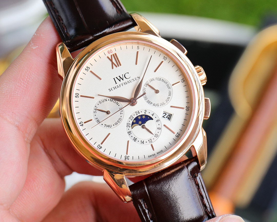 iwc万国手表展现优雅知性与贵族气息