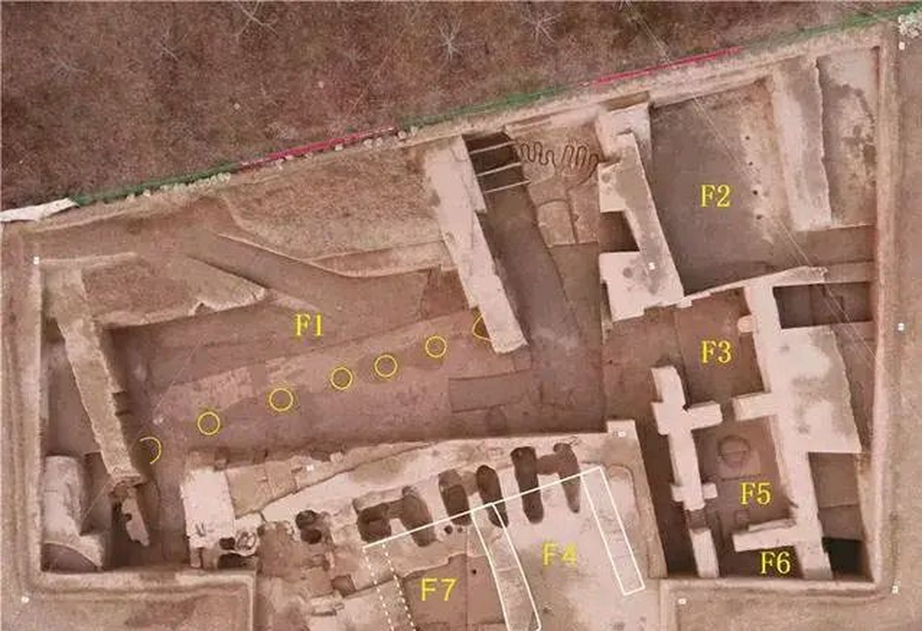 甘肅慶陽的南佐遺址又有新發現,南佐遺址五千多年前的宮殿面世,這裡可