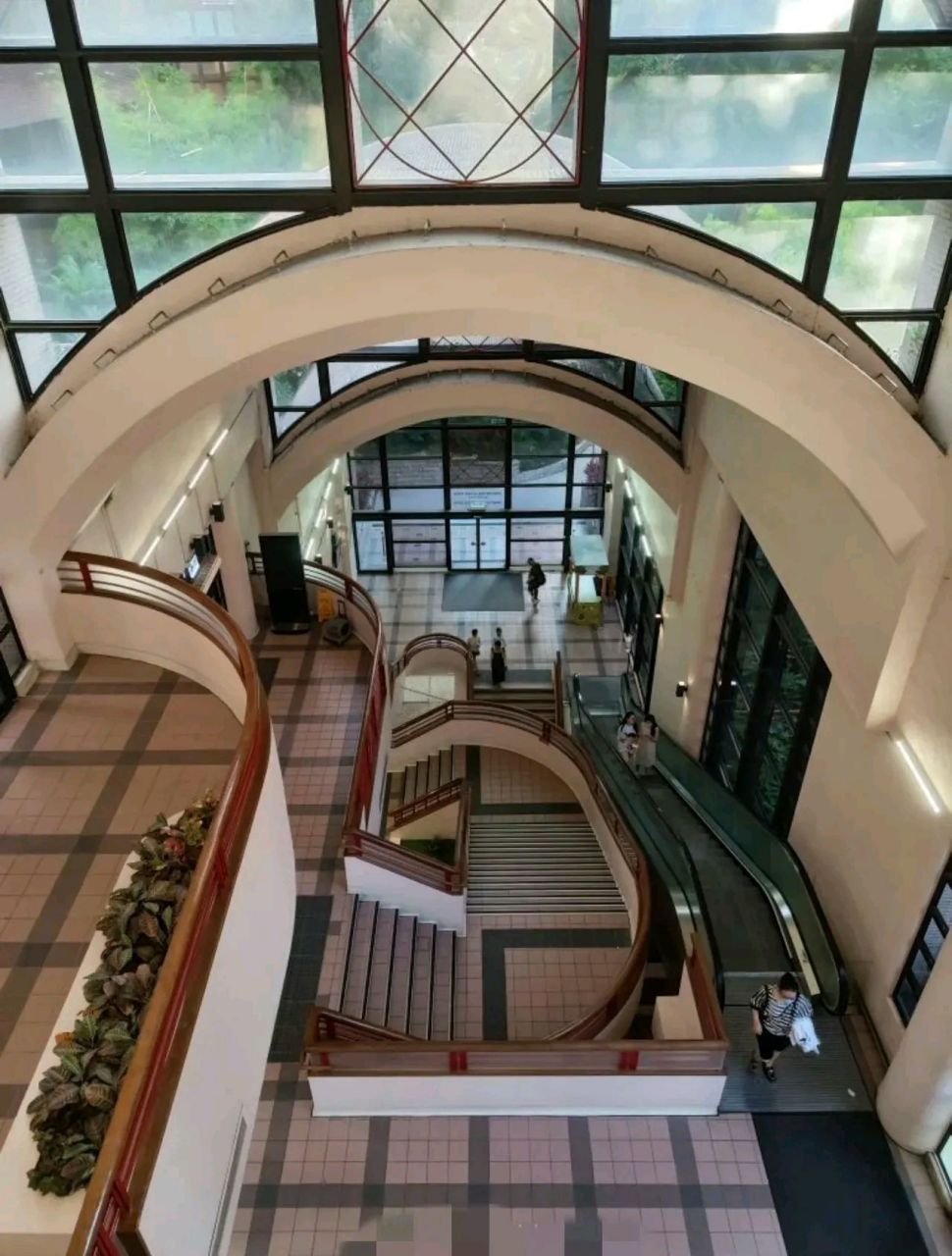 李嘉诚为他发妻造的庄月明楼,你听说过么?