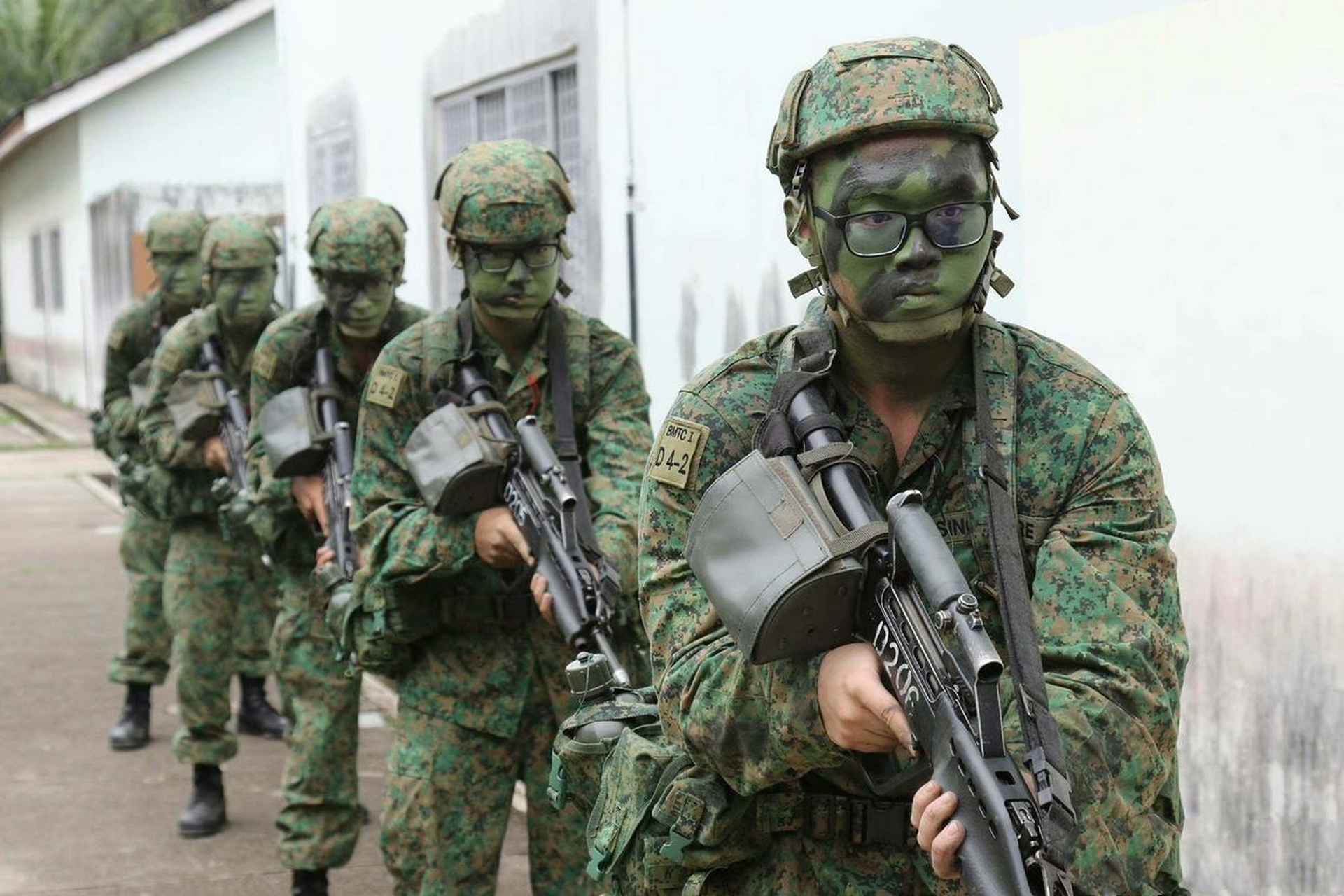 新加坡陆军军服图片