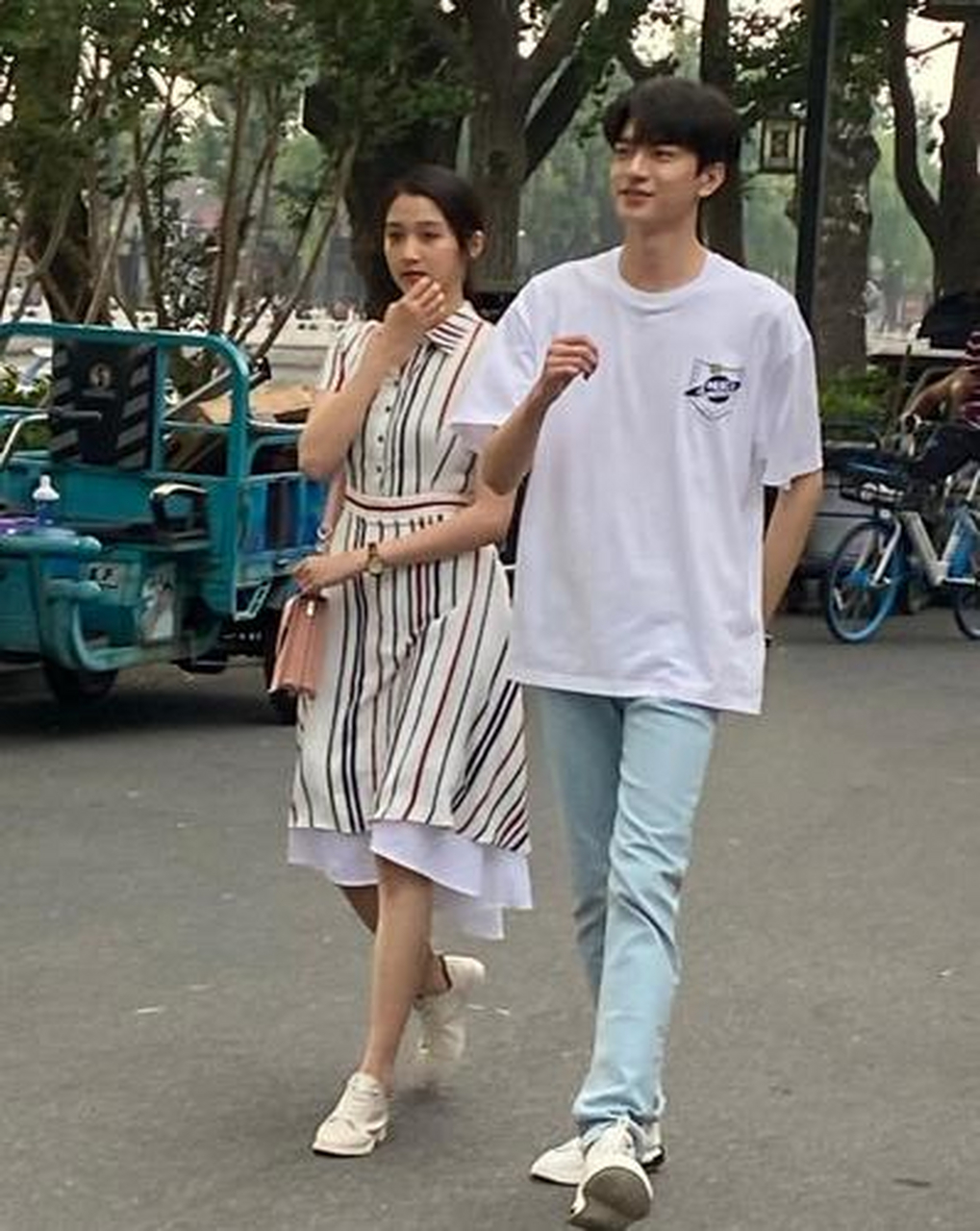 林一比174的关晓彤高那么多,他是不是谎报身高了?