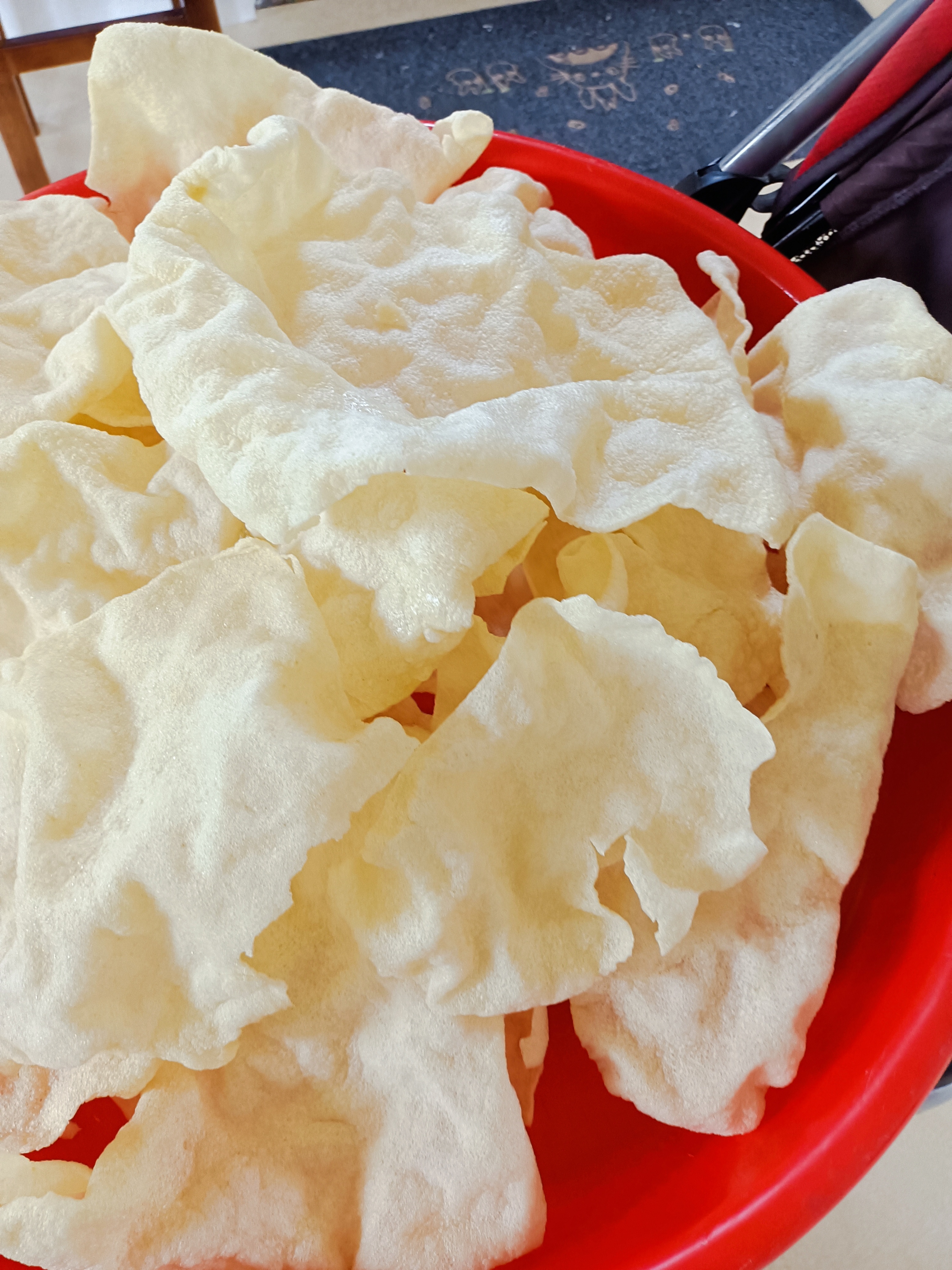 赣州客家人特产——油炸烫皮