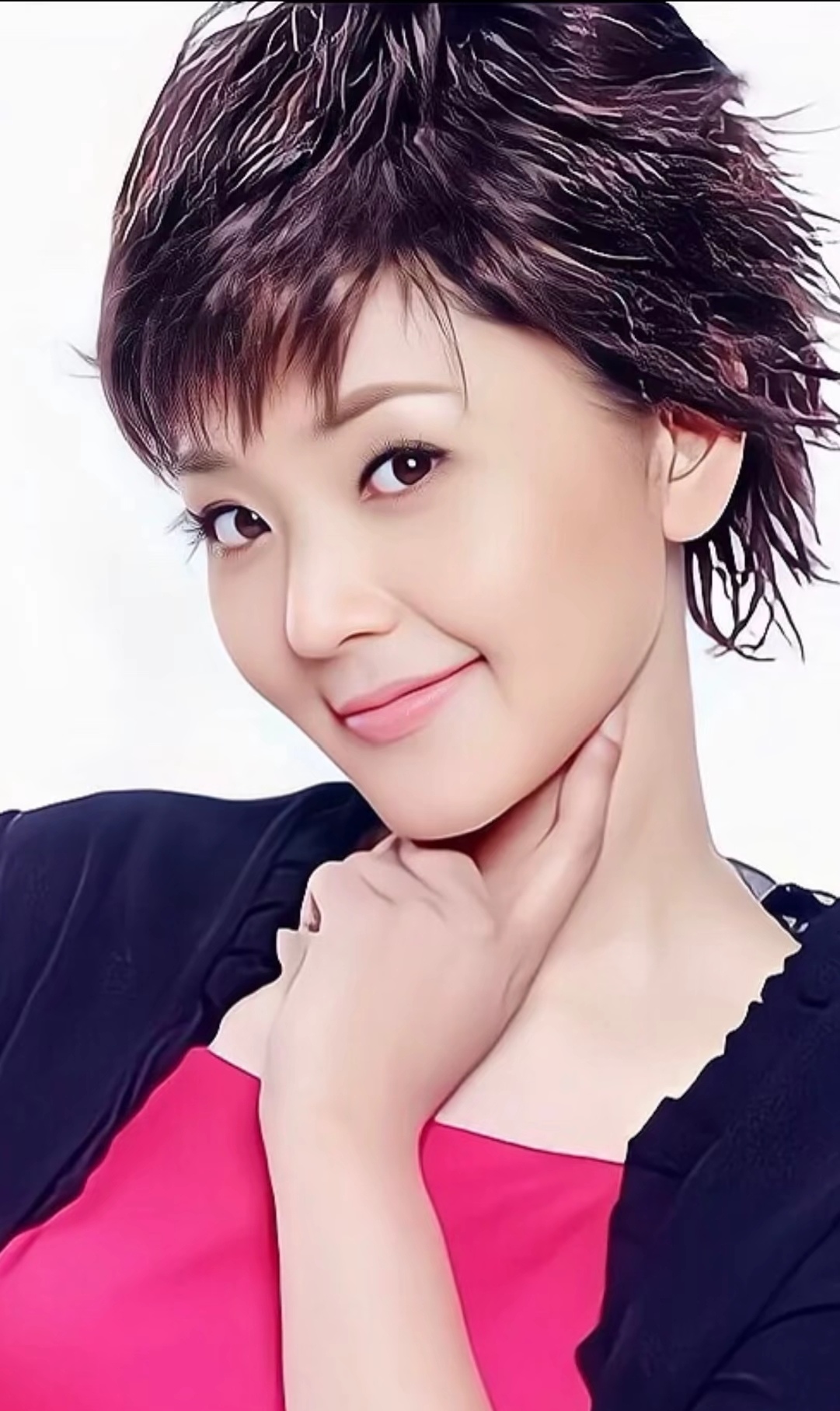 电视主持人方琼