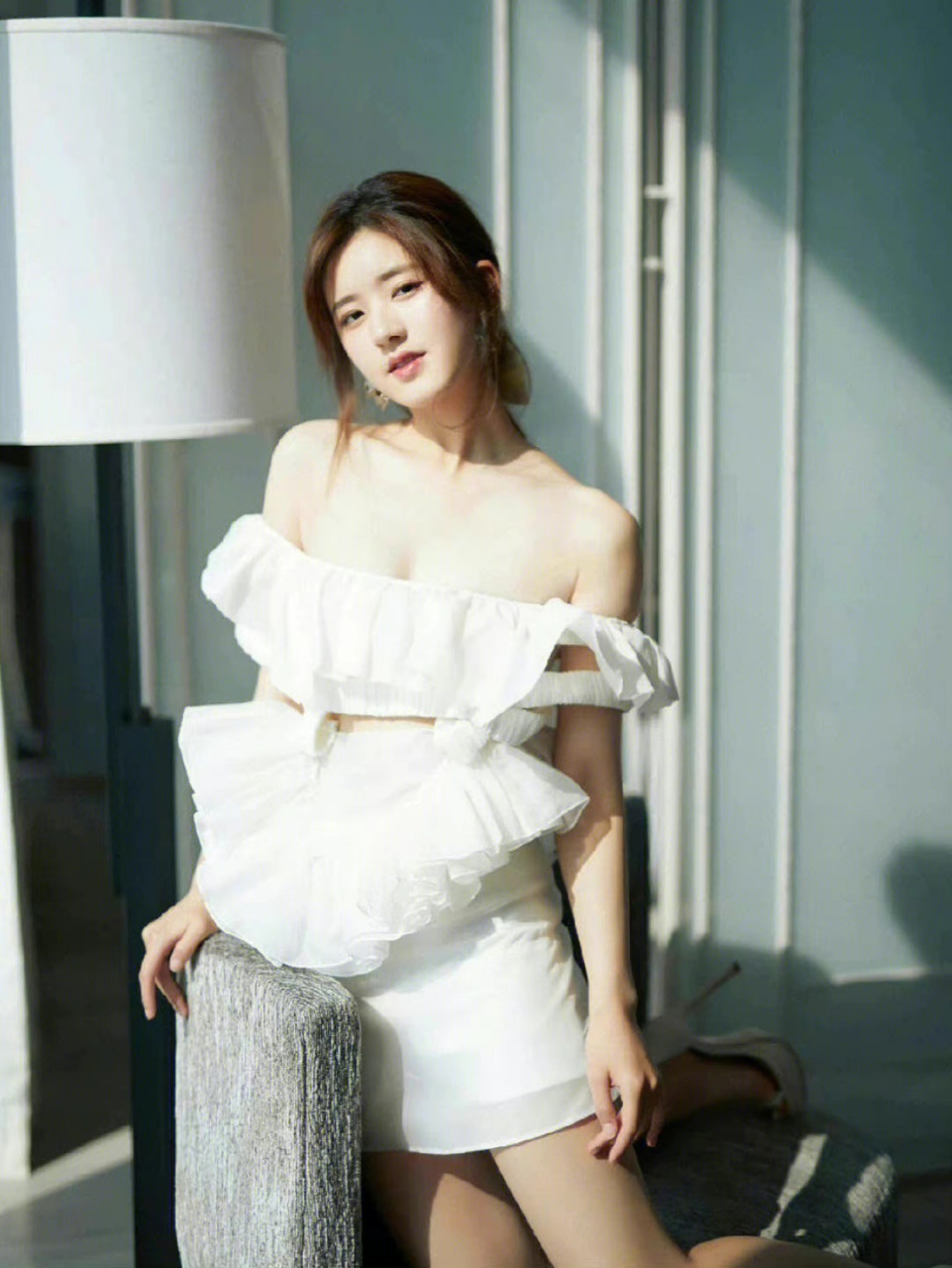 小脸蛋肉嘟嘟的露丝,听说这样的脸特别抗老显年轻,真让人羡慕