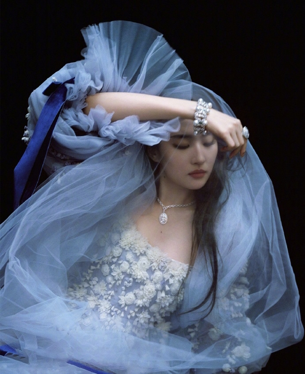 被刘亦菲美晕了,深海的蓝色妖姬 67