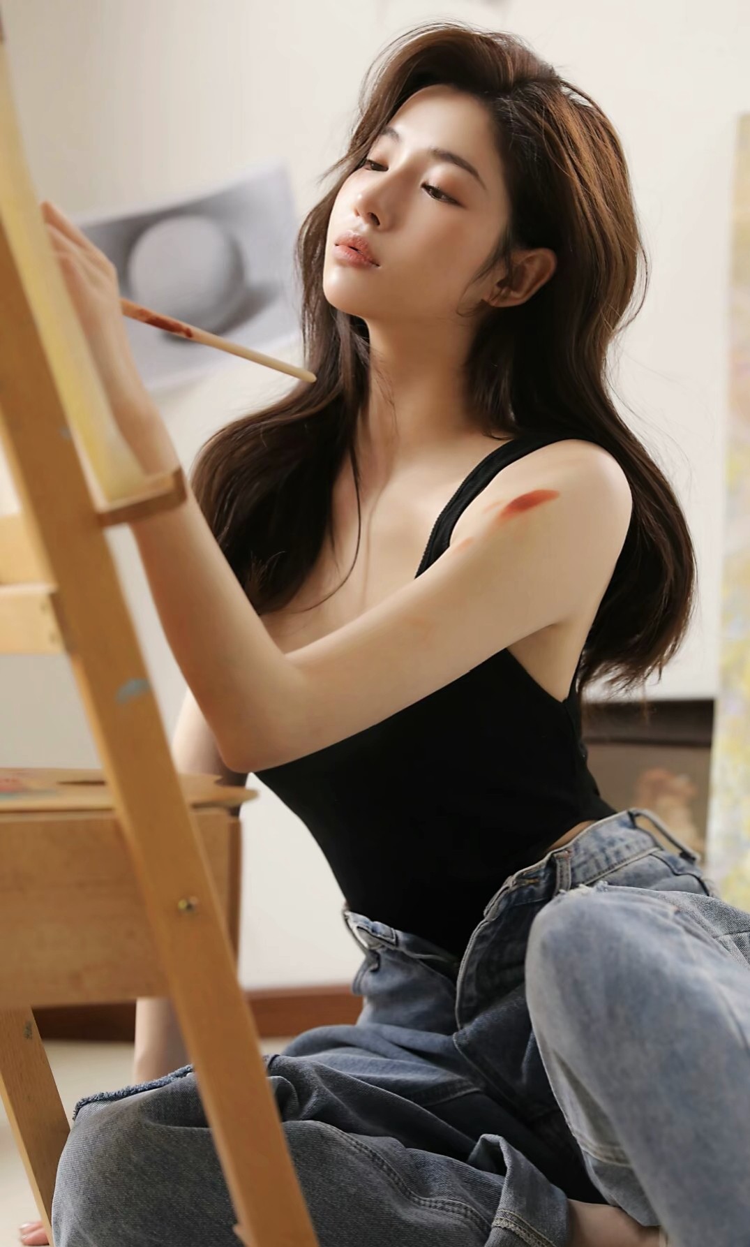 云南美女演员张婕婕,性感迷人,动人心弦