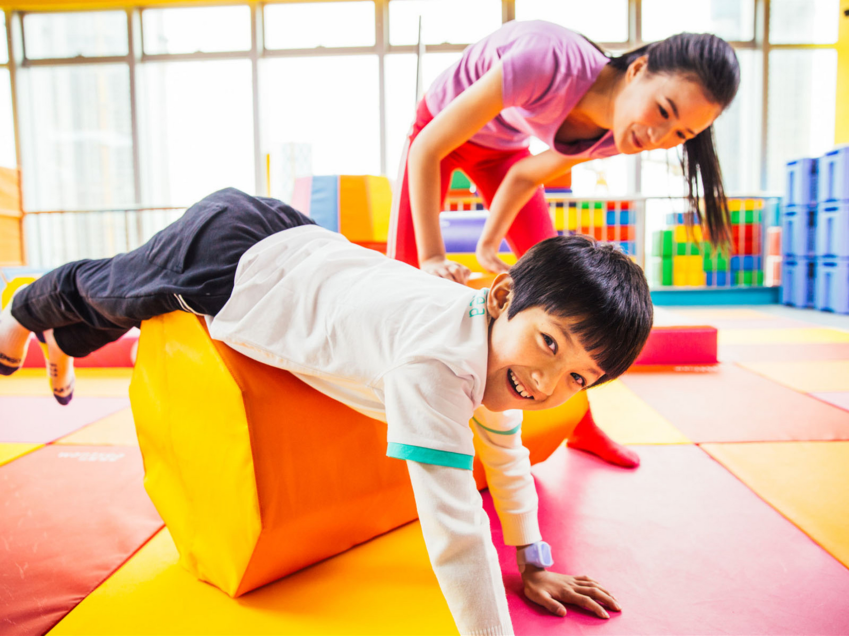 在育儿过程中,我们不仅需要关注孩子的身体健康,更要