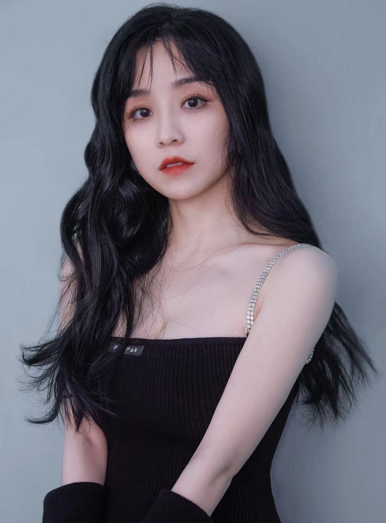 李艺
