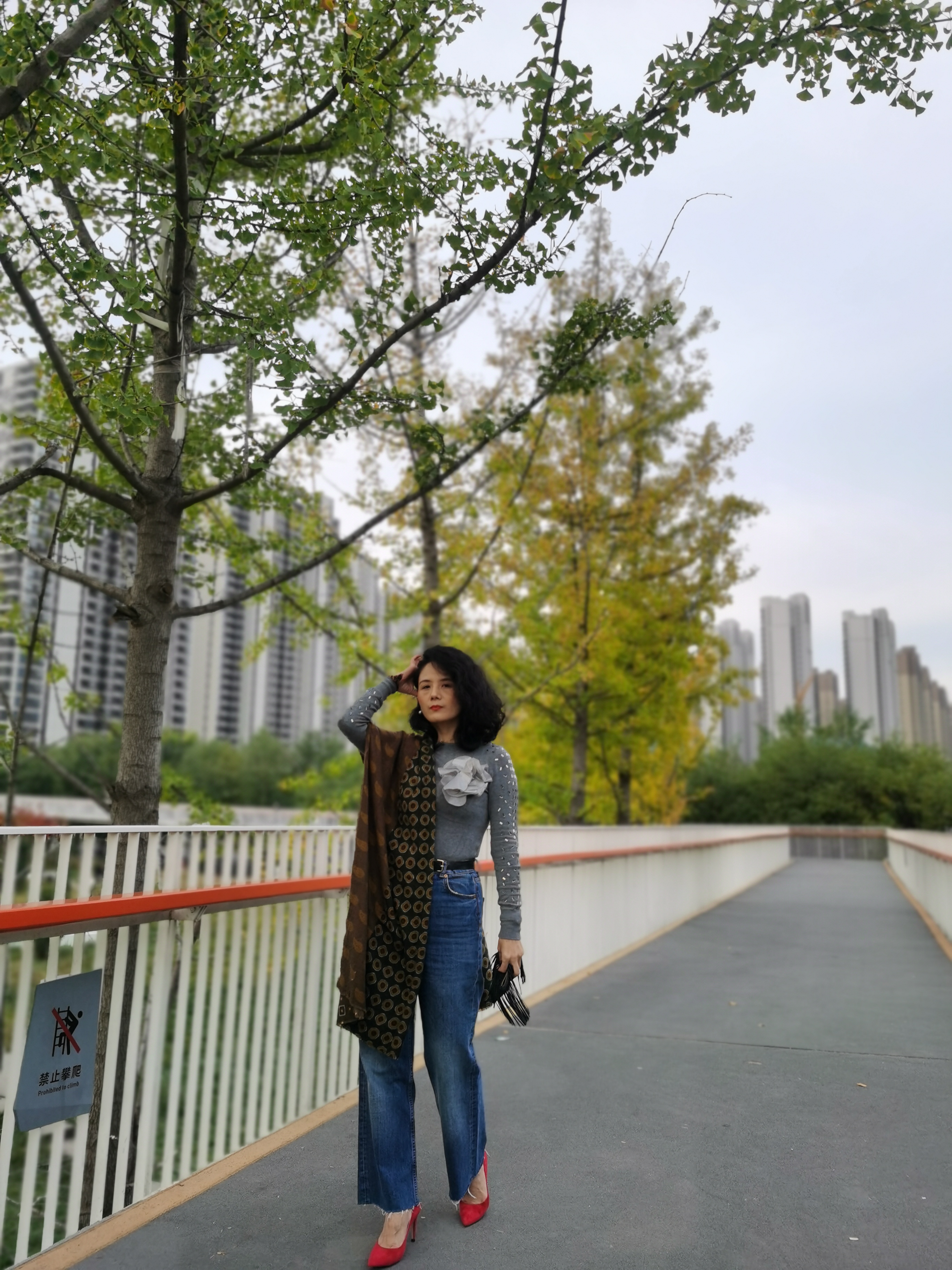 我一年四季只有裙子,没有裤子