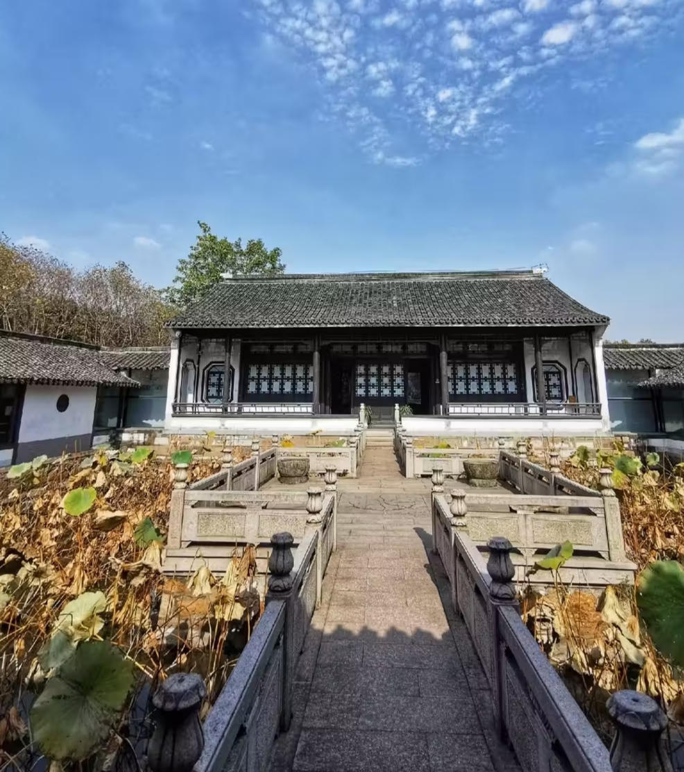 嘉兴南湖揽秀园好比仙境