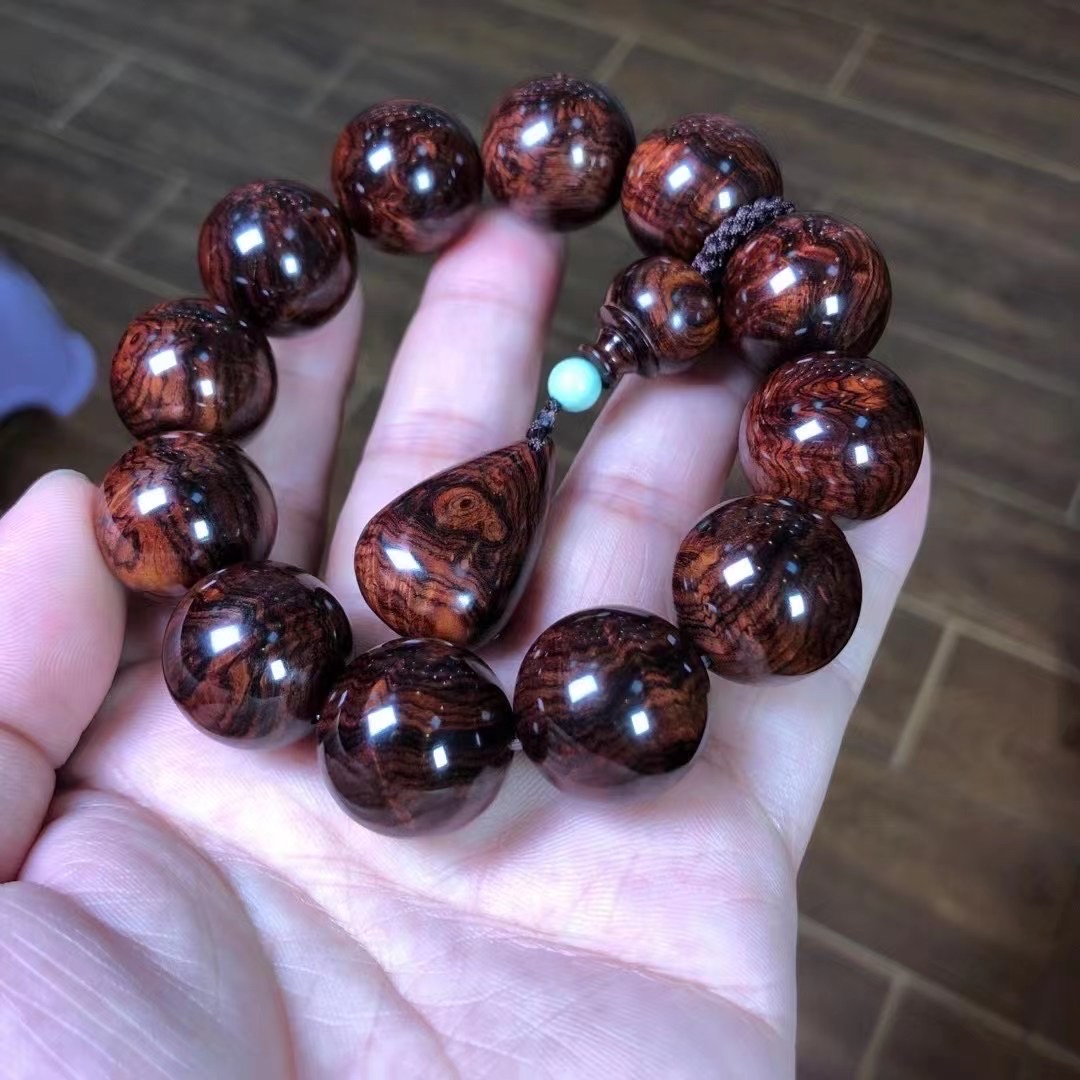 越黄水波瘤疤手串