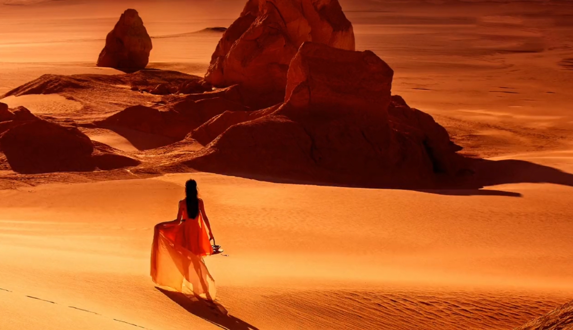 云朵《我的楼兰》歌曲背后的故事