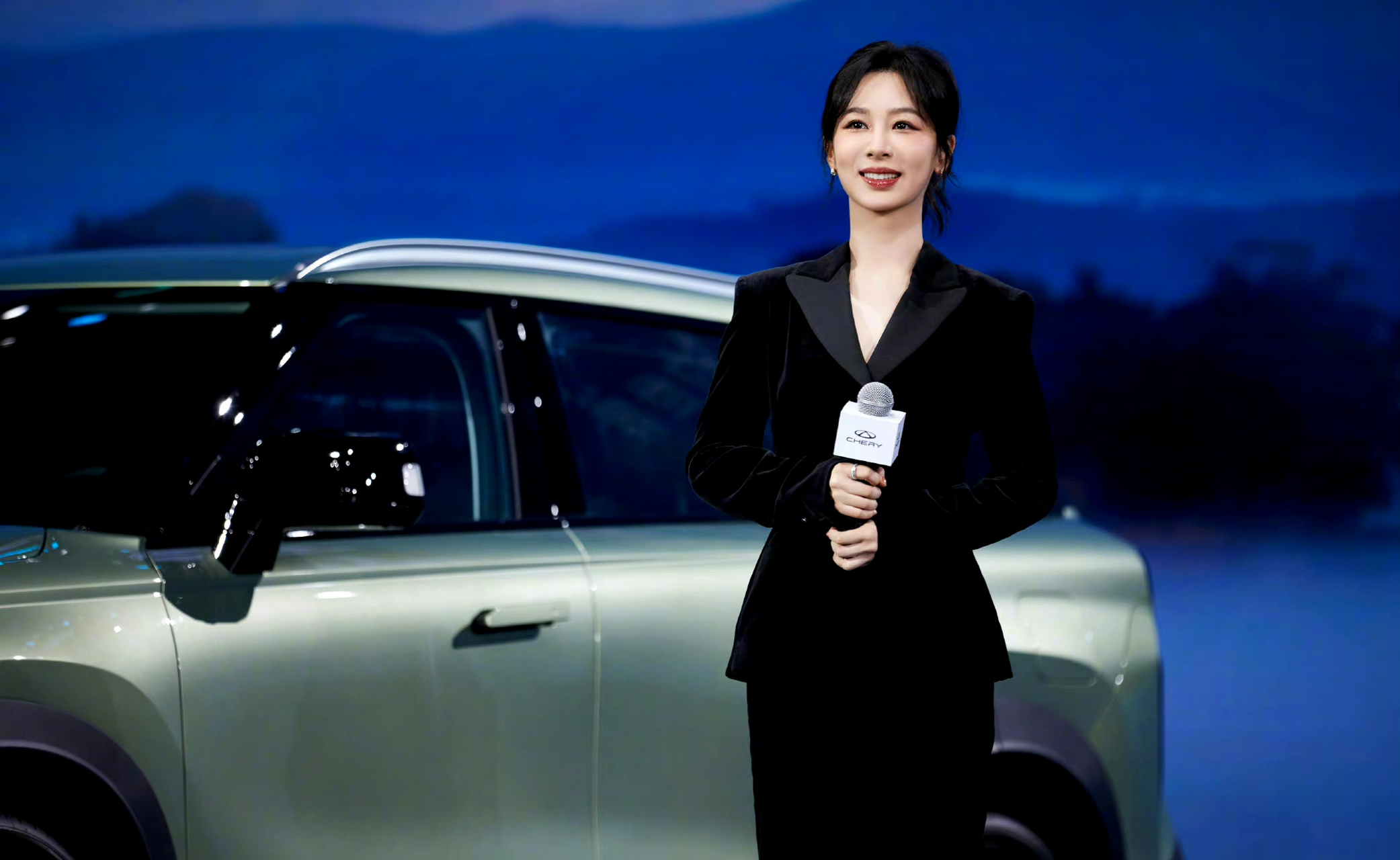 杨紫又让奇瑞火了一把,选择代言人太重要了 奇瑞汽车旗下轻越野概念