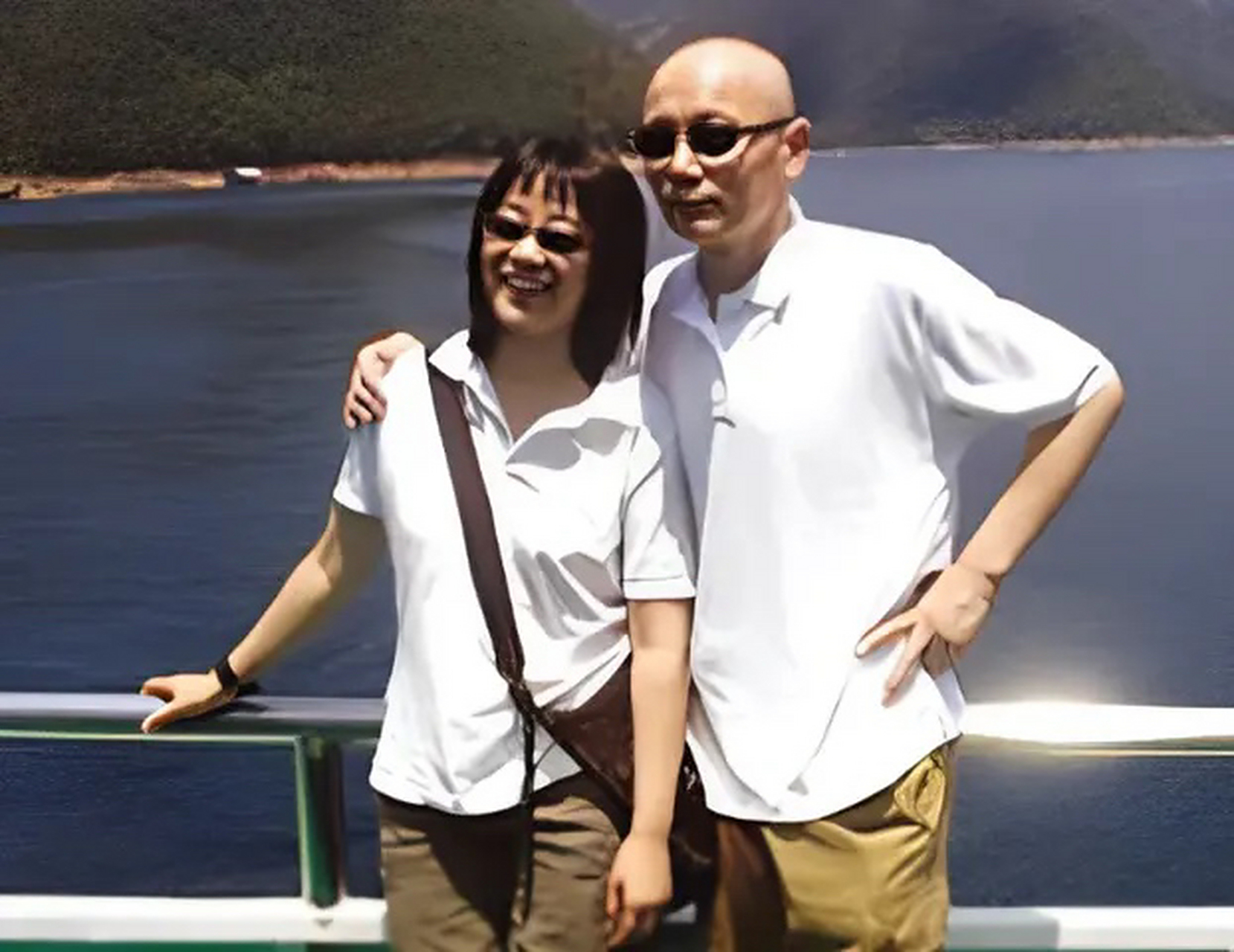 1995年,葛优听了妻子贺聪的话,拿出全部存款——350万,一口气在北京