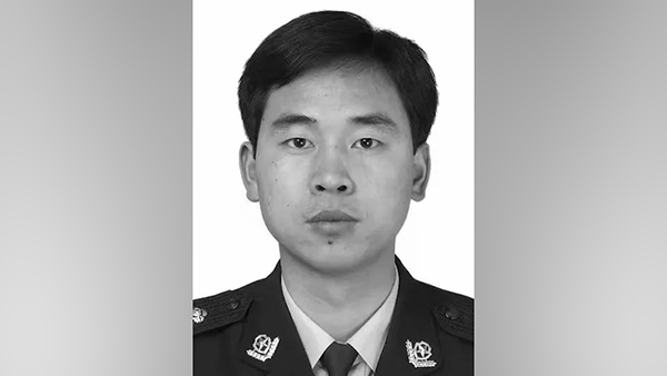 来源:长汀县公安局微信公众号据了解,胡开耀,男,汉族,1977年3月11日