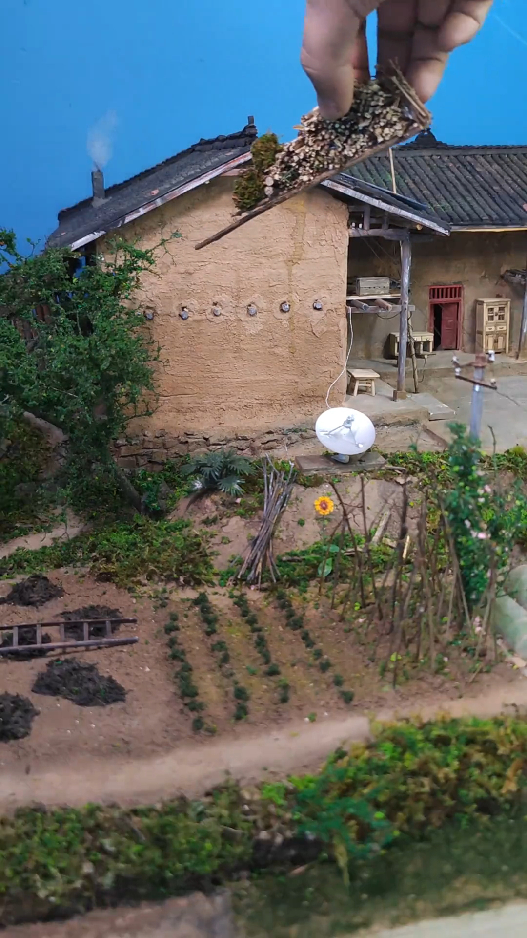 微缩复原农村老房,那时候虽然穷苦,但是,很快乐,致在回不去的童年