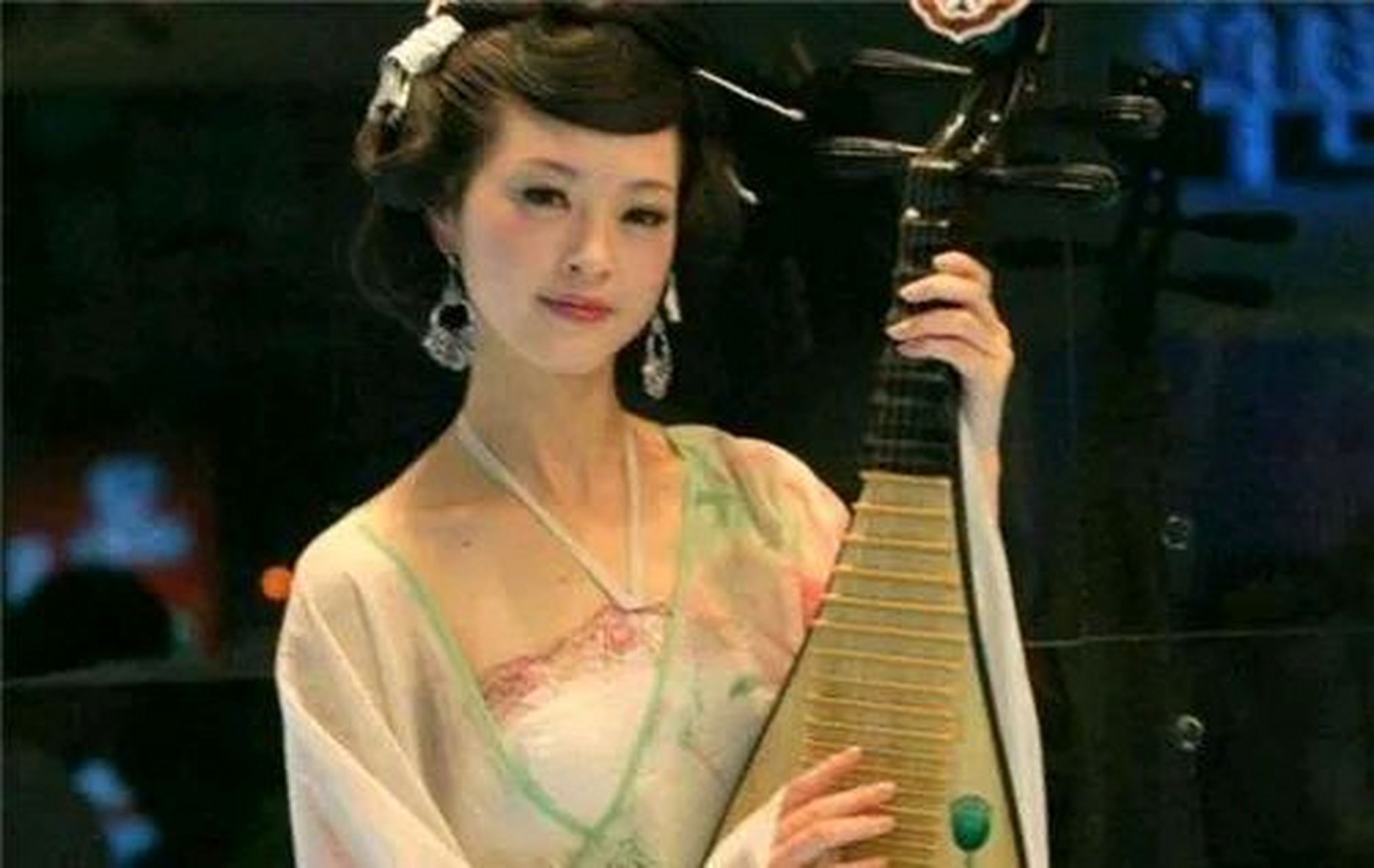 泯灭人性却风靡明清数百年,有钱人才能享用.
