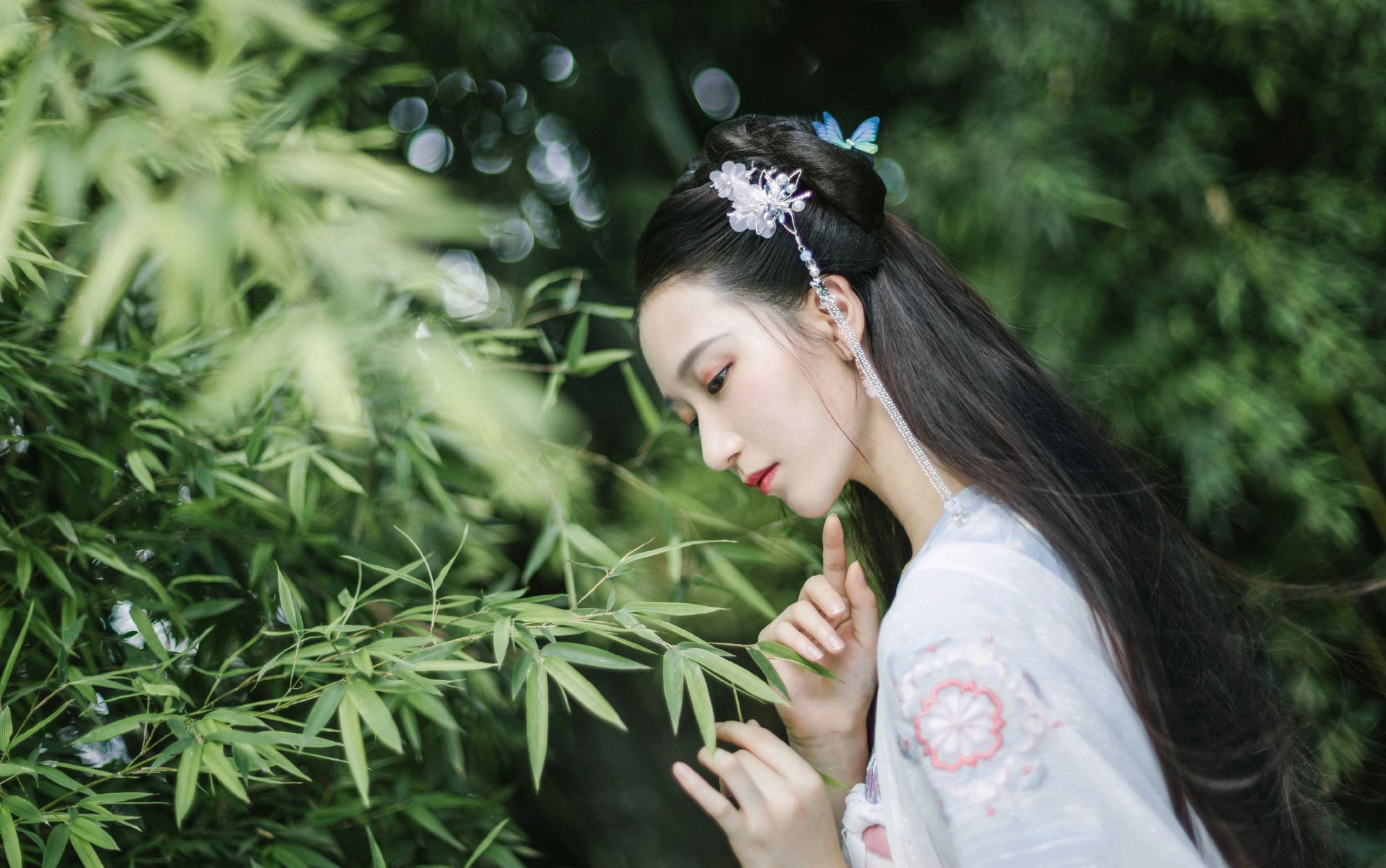 "美少女"吴哲晗古装写真美图