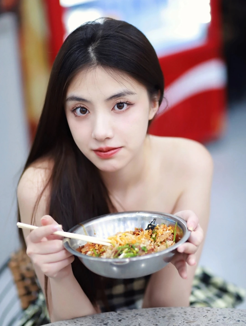 爱吃粉的广西美女[爱你],和性感美女小姐姐一起学日常时尚穿搭#旅行