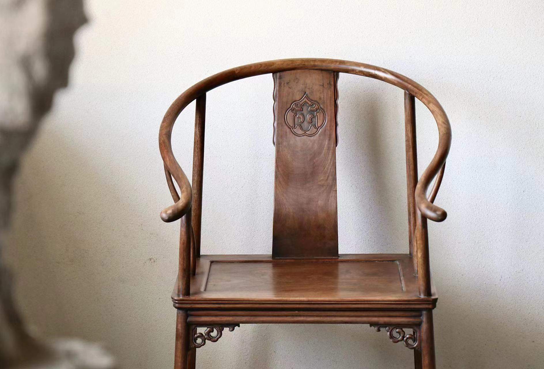 清代黄花梨圈椅 尺寸: 高99,长64,深49.