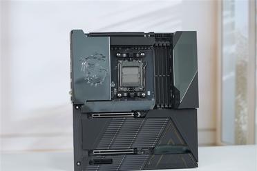 超神十年终极进化！微星MEG X870E GODLIKE X EDITION主板评测：AMD最强音 没有之一