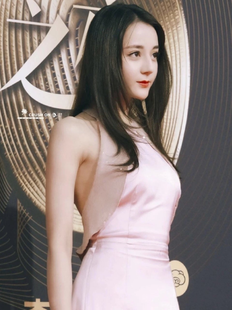 迪丽热巴颜值巅峰时刻!