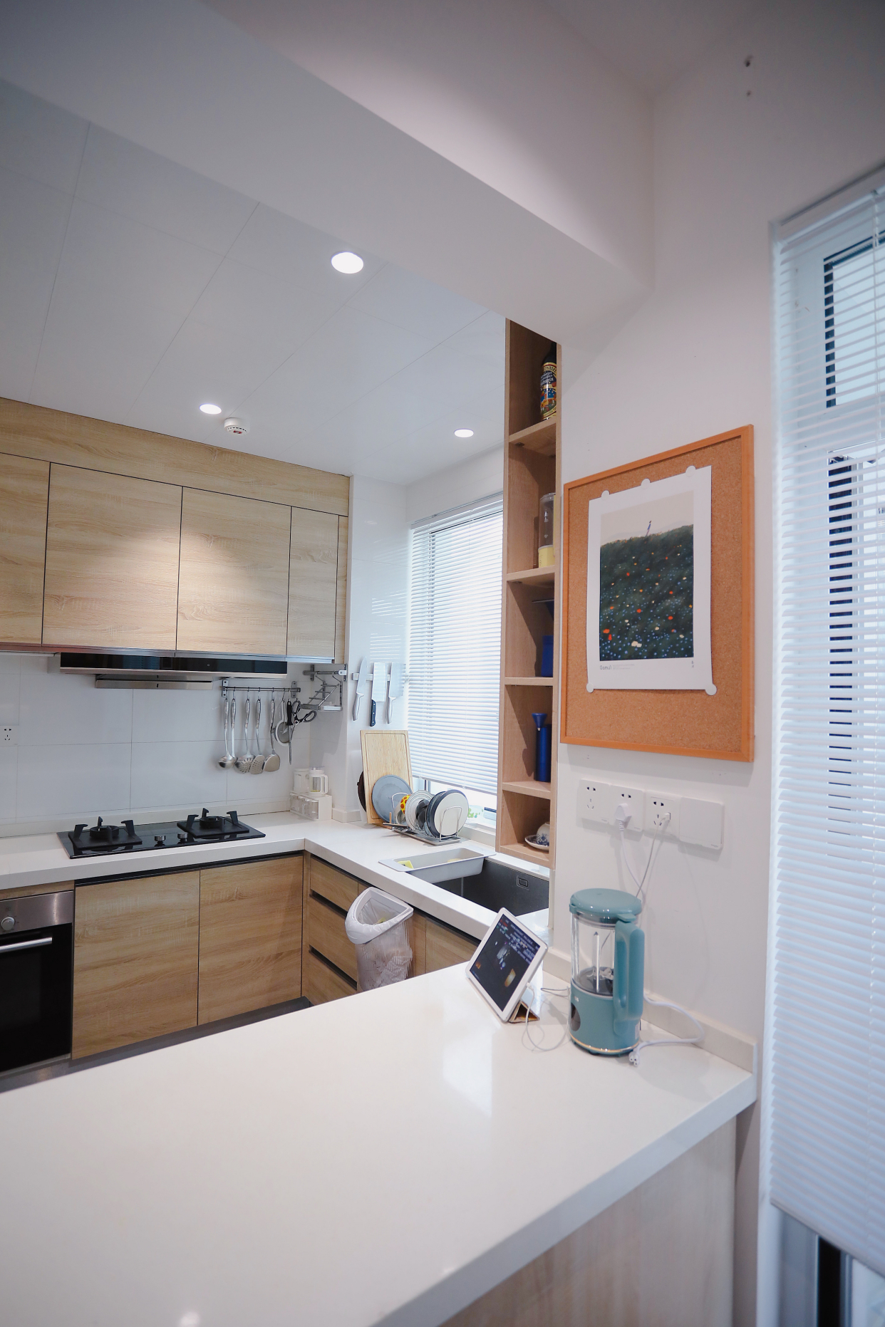 日式原木风 小户型餐厨一体布局分享