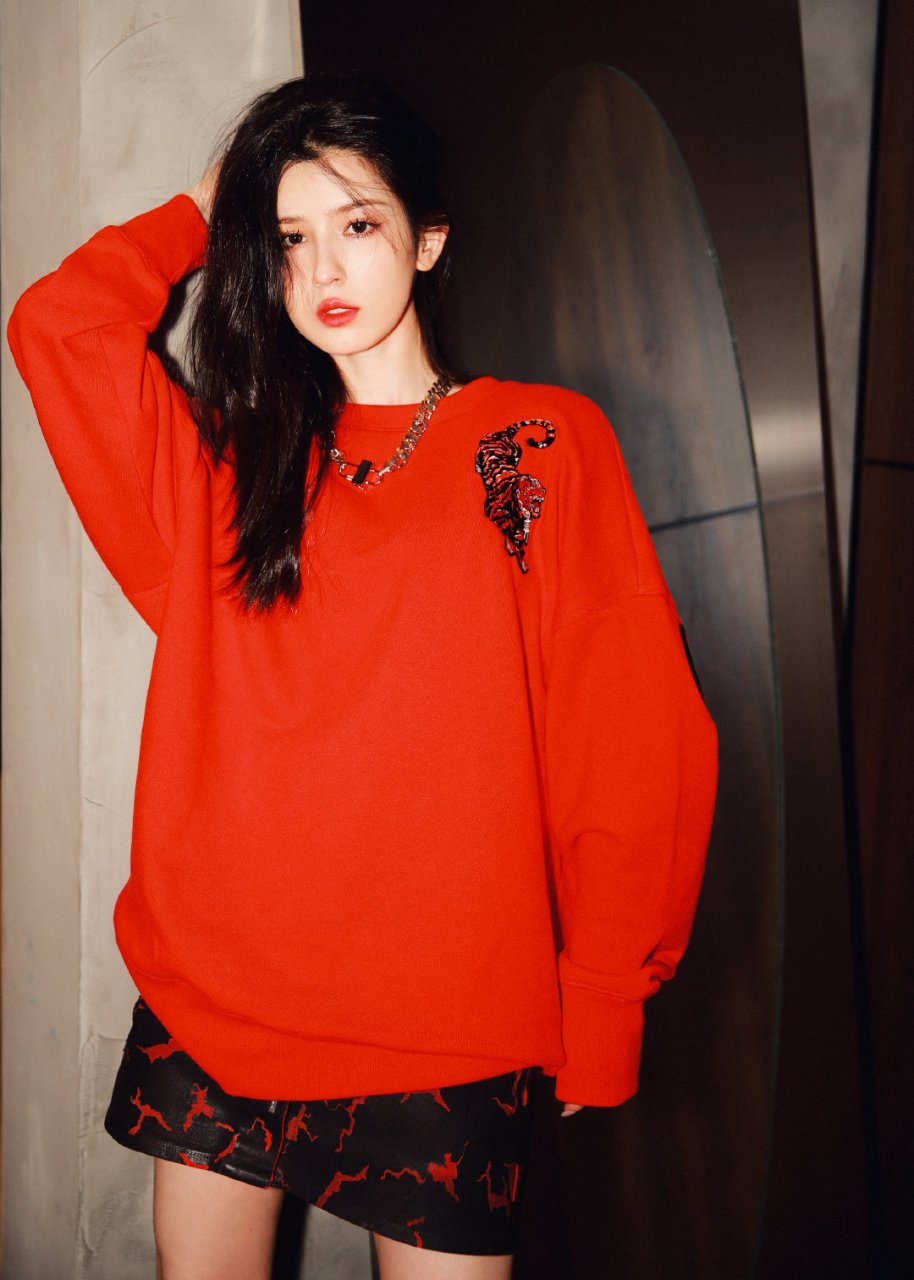 哈妮克孜高清壁纸头像(二十)[亲吻]