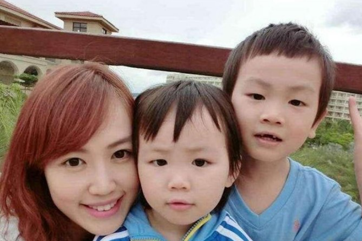 曝王宝强马蓉复婚?合体参加女儿毕业礼,男方疑送"真爱花"表白