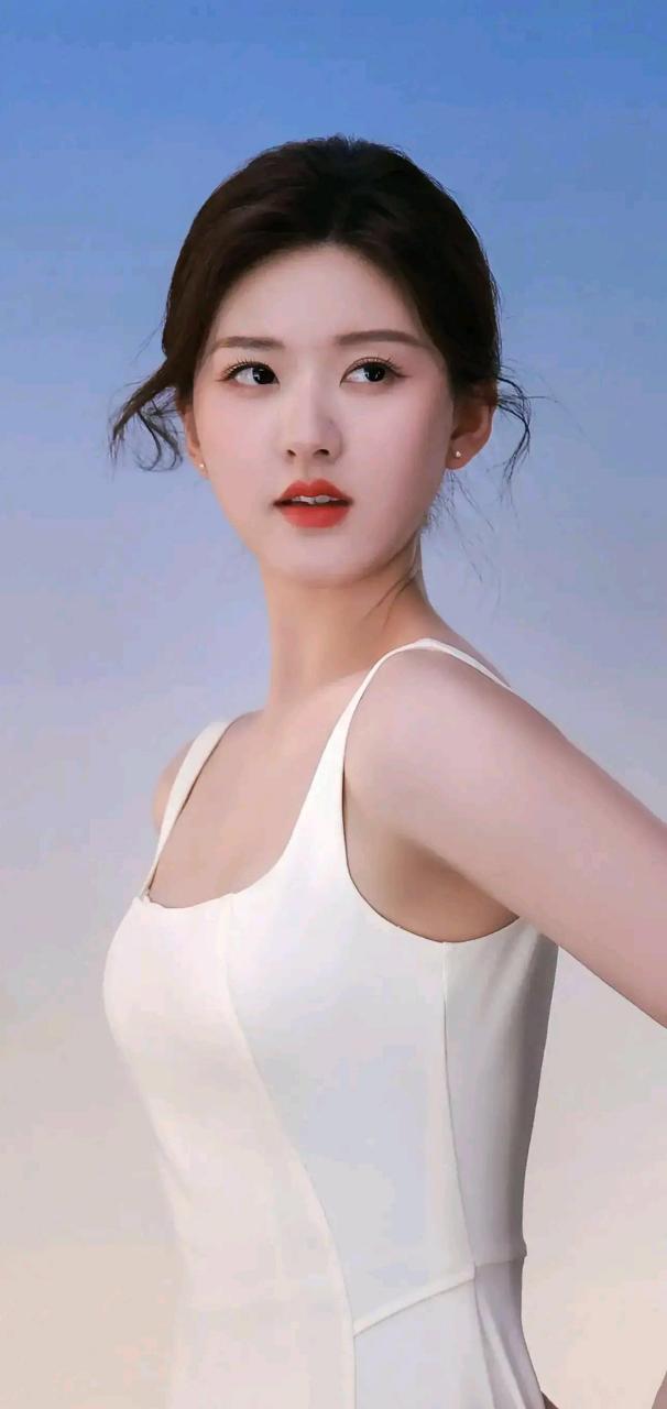 一直被黑,一直在 成长,她就是成都女星赵露思.有些网友说她演技不好.