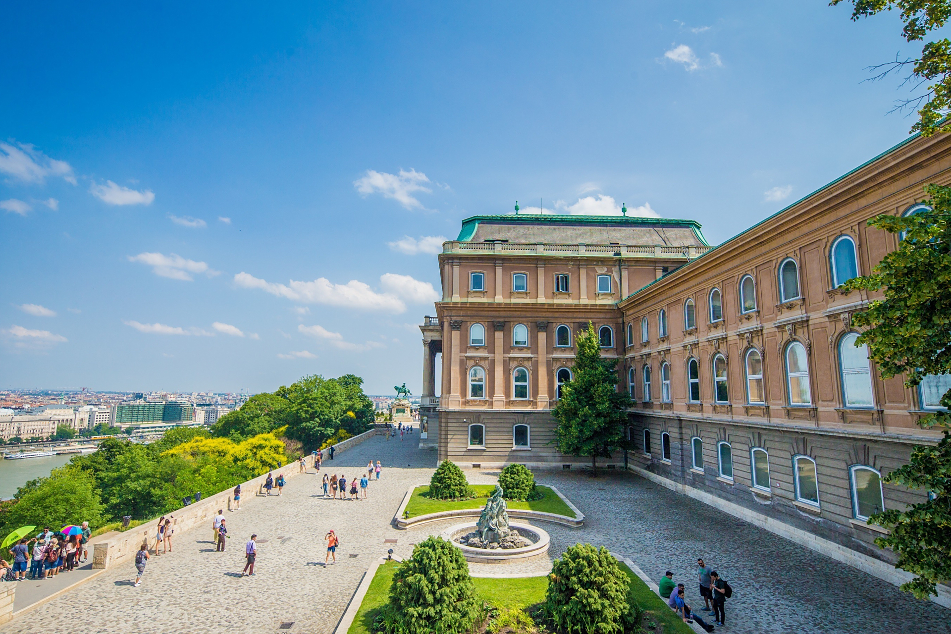 海外文旅# [期待]布达王宫(buda castle)是匈牙利古宫廷,在首都