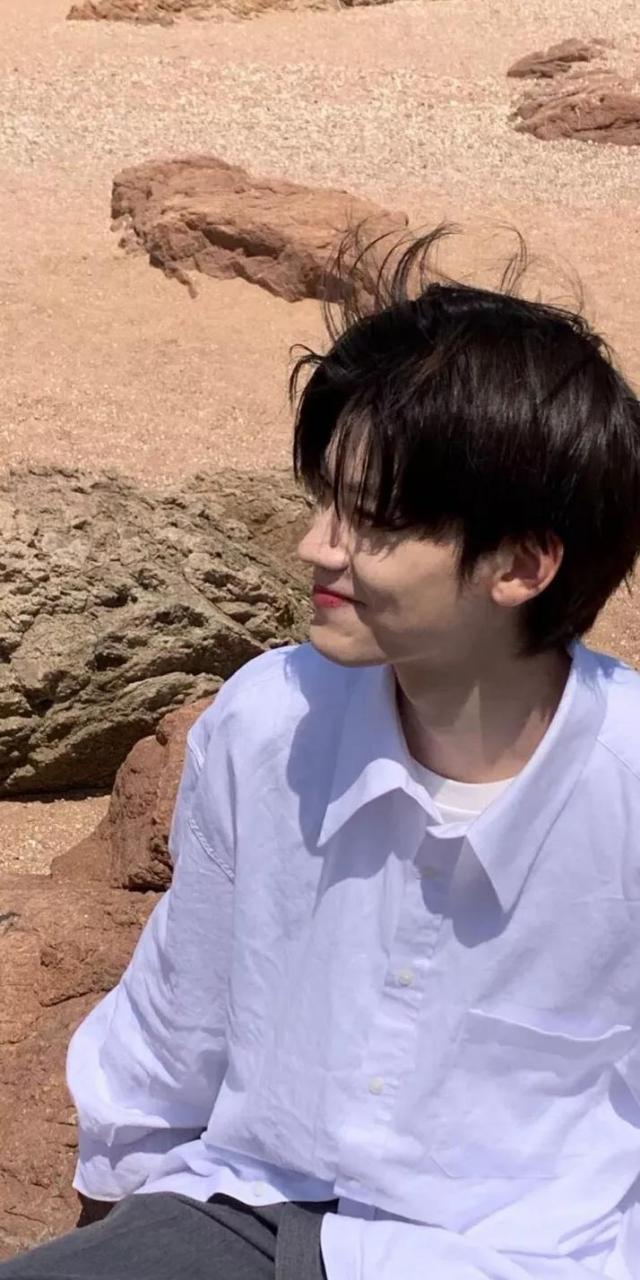 外冷内热的帅哥最招人喜欢! 185猛男大学生帅哥是你想要的吗?