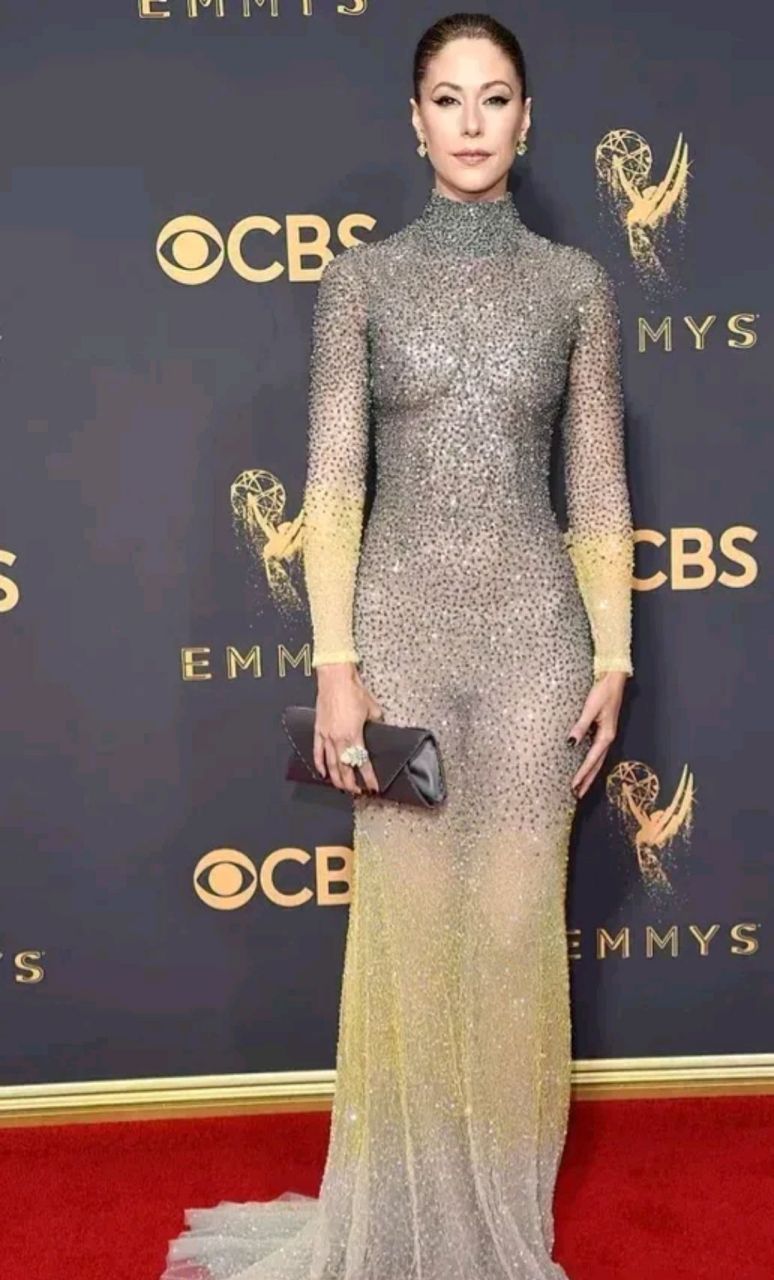 阿曼达·克鲁也算是一代传奇人物,美妙绝伦,太有气质了