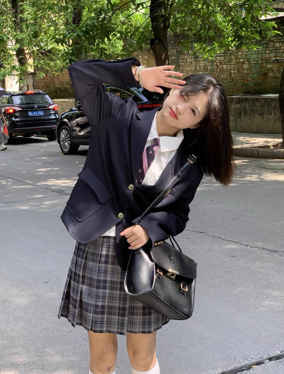 jk制服,永远还是那样好看[鼓掌]