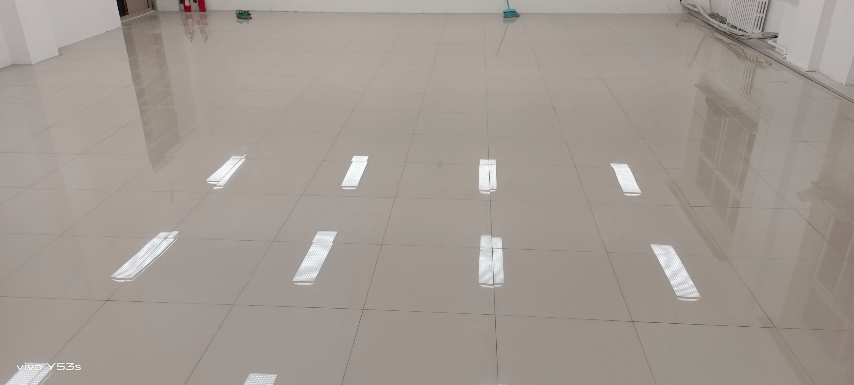 北京防静电地板批发,600乘600陶瓷面防静电地板,oa网络地板库存现货