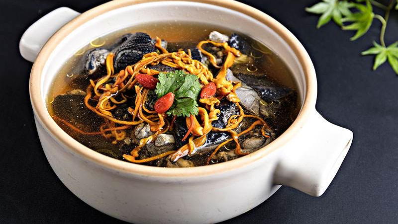 虫草花炖乌鸡,今天教大家做一煲滋补靓汤