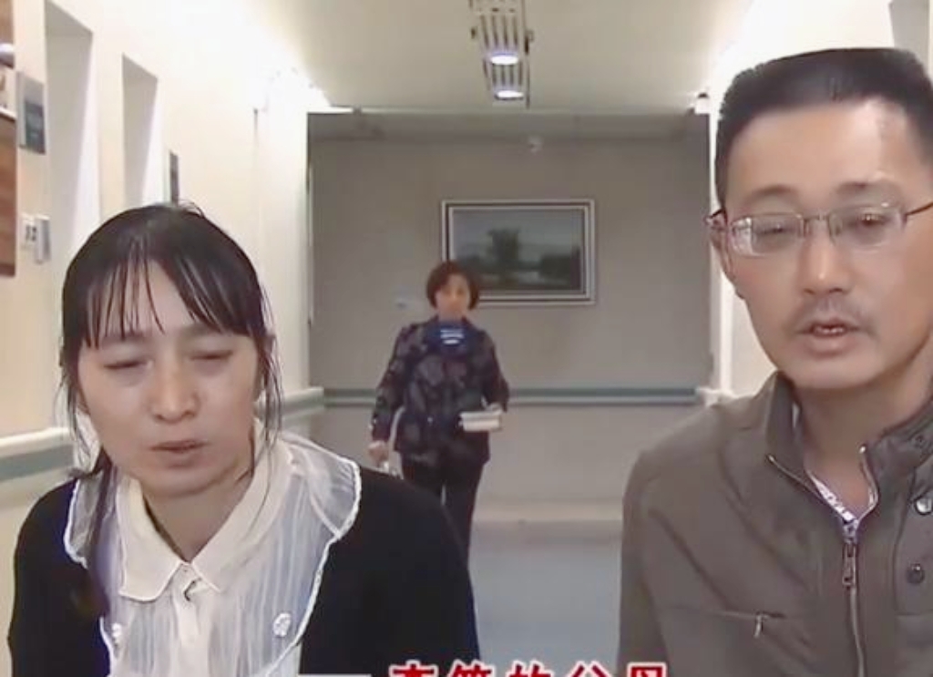 00后帅气小伙"李笑"火海救妻,被烧的面目全非