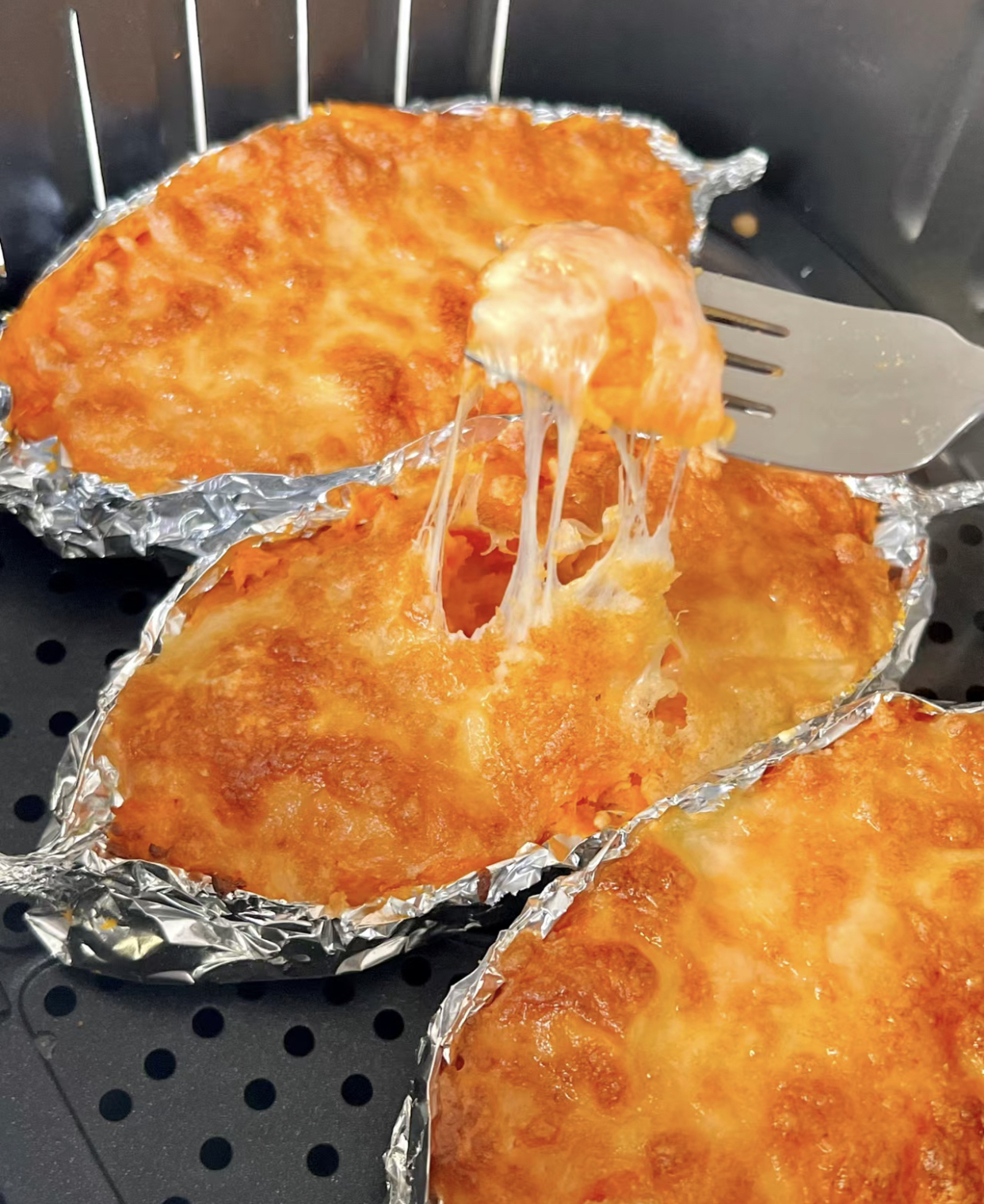 有空气炸锅都去做这个芝士烤红薯!香甜绵密 软软糯糯,芝士拉丝