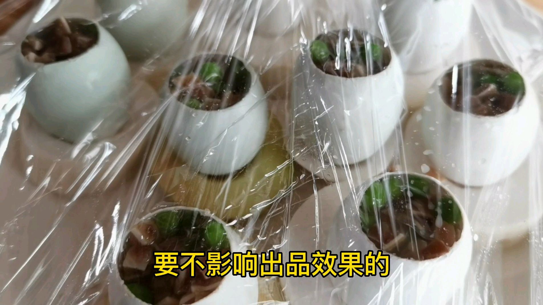 应粉丝要求,萌二做道创新冷菜,鸭蛋还能这样吃?第一次见