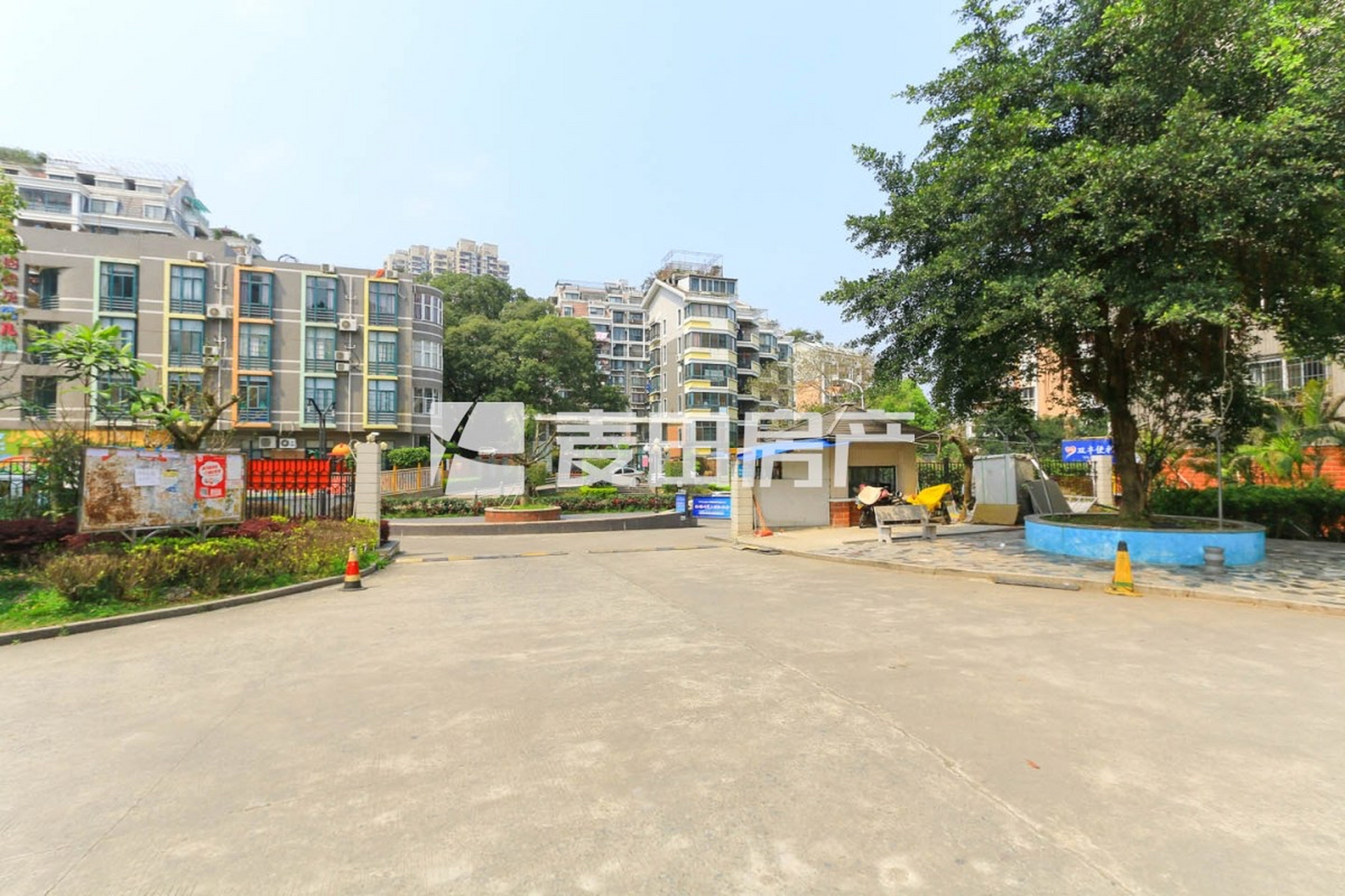 福州二手房成交房源分析: 凤仪家园 小区位于铜盘板块,五凤山公园旁