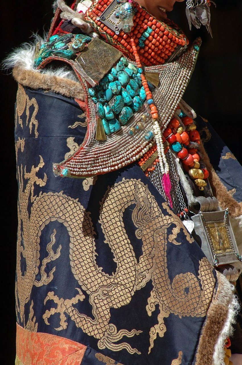 藏族普兰科迦妇女服饰参考 #绘画欣赏