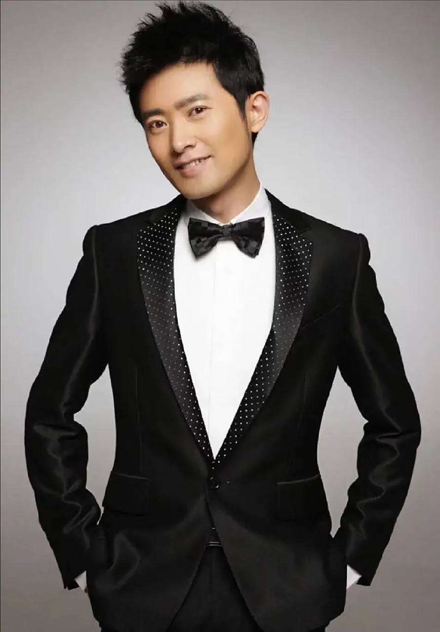 任泉瞒不住了,隐藏13年的老婆曝光,难怪瞧不上李冰冰  任泉出道多年