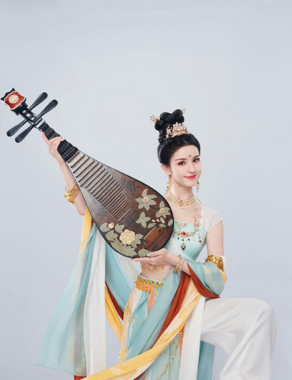 哈尼克孜# 飞天神女,飘飘欲仙