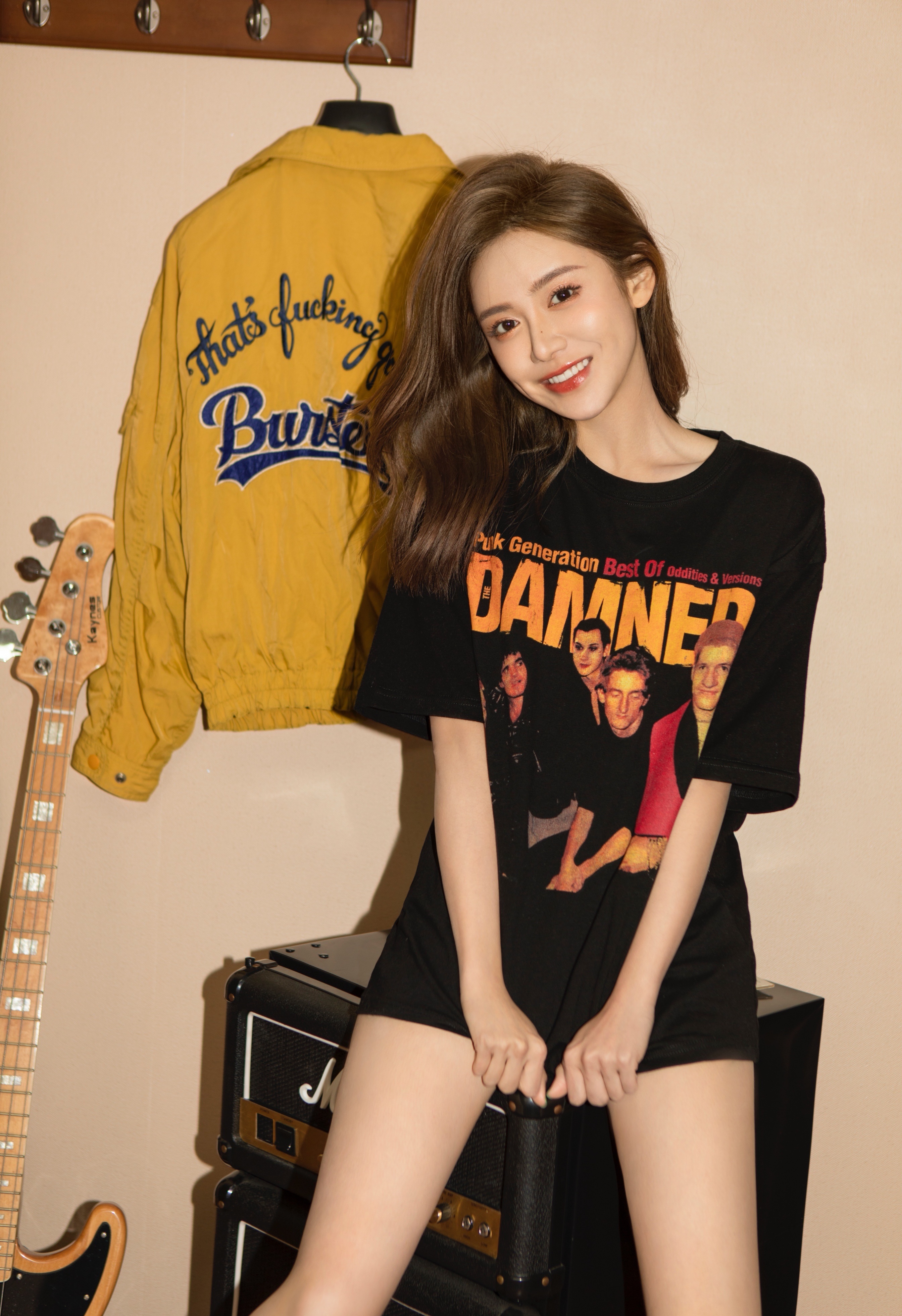 腾讯nba美女主播美娜,肤白貌美,好身材太火辣,篮球男球迷的女神