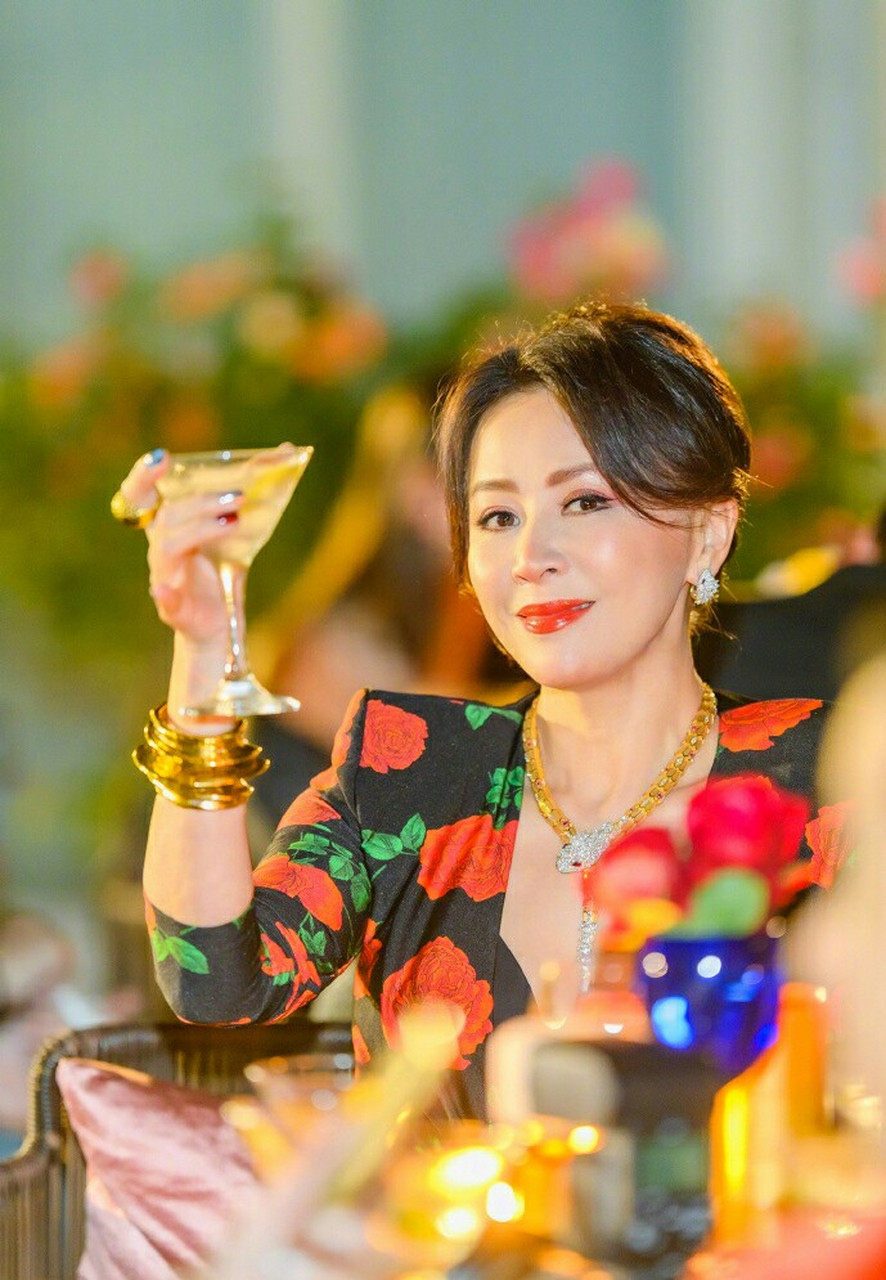 刘嘉玲57岁生日晚宴照,太好了吧!