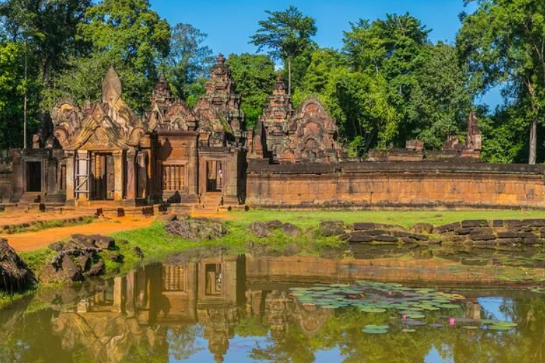 柬埔寨三大圣庙之一,吴哥窟保存完好寺庙之一,称为吴哥古迹明珠