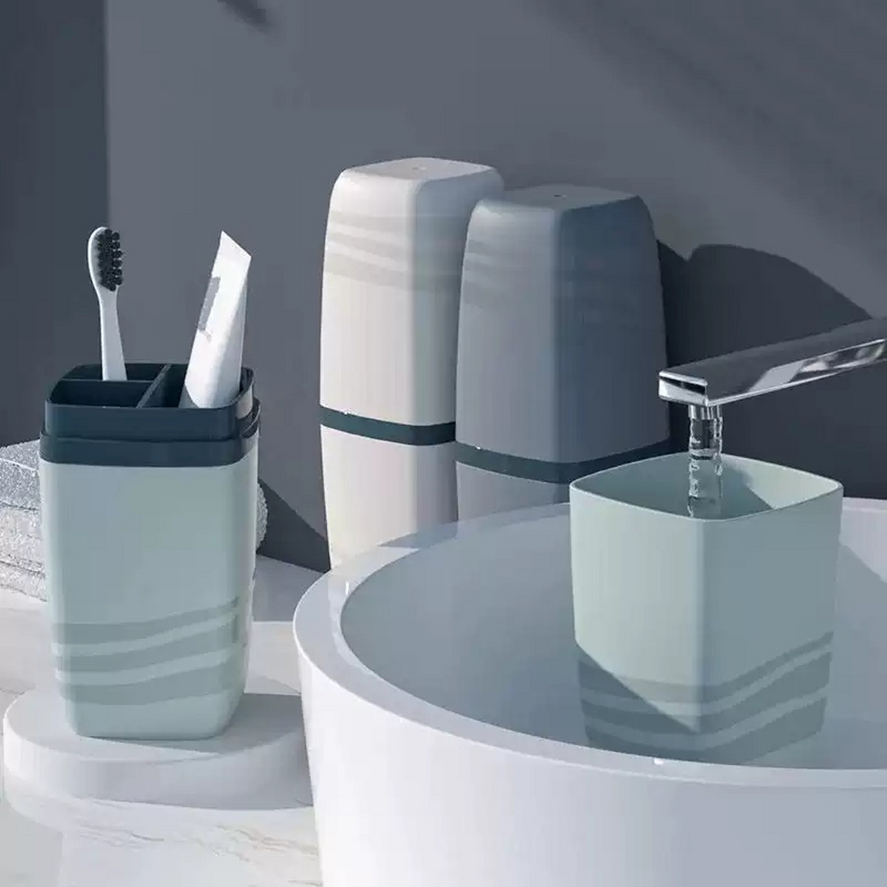 【优选】简约式洗漱杯旅行便携式个人卫生杯牙刷牙膏分区杯旅游洗漱神