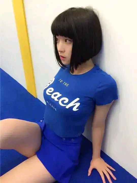 根本凪美少女写真